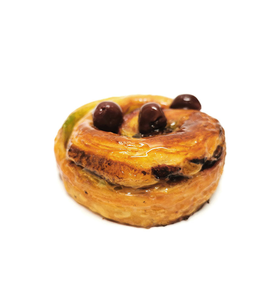 PISTACHIO & CHERRY SCROLL